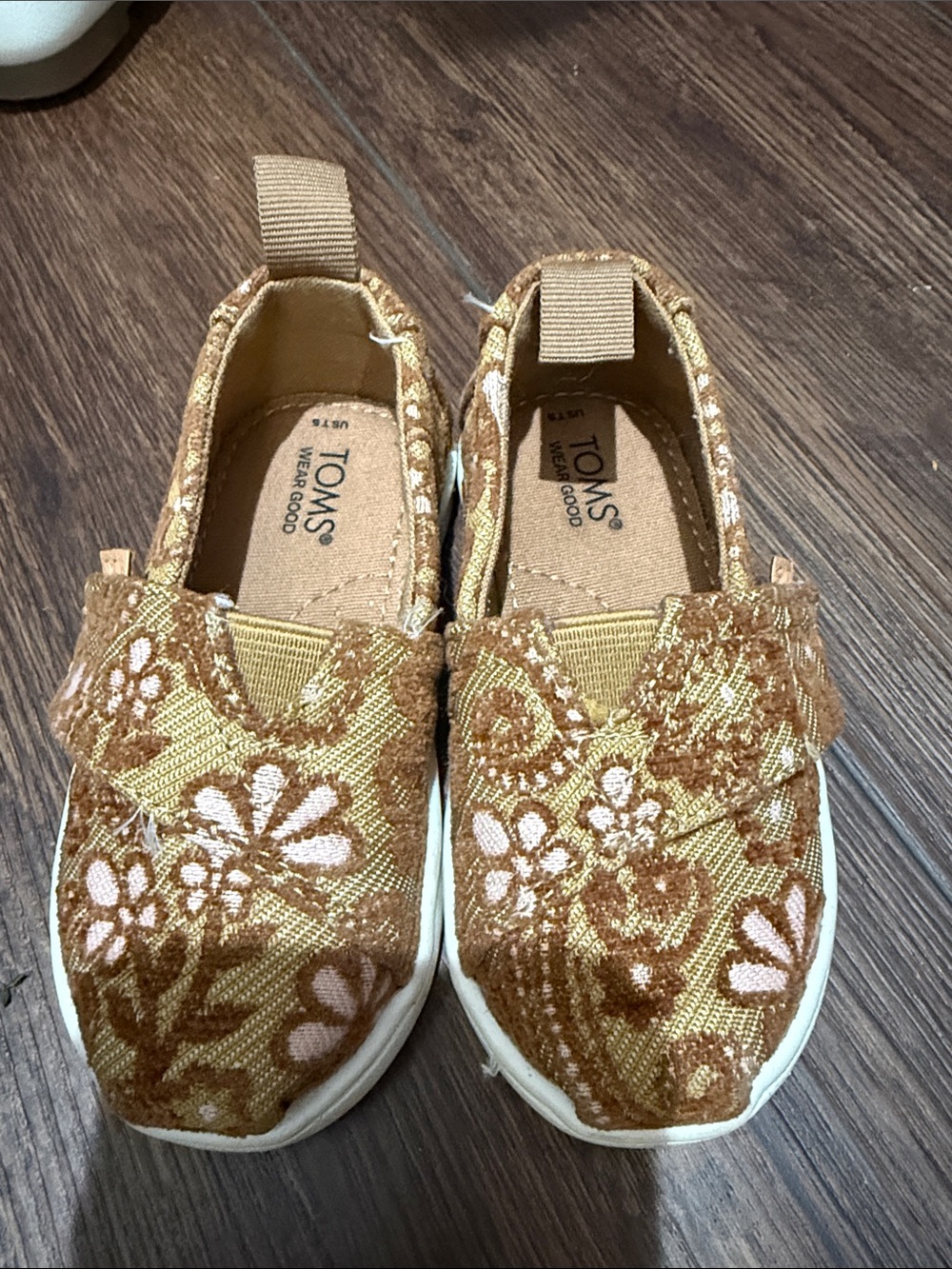 TOMS Kids Brown Floral Velcro Slip-On Sneakers